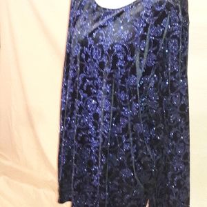 Plus Size 26/28 Glittery Tunic Top!